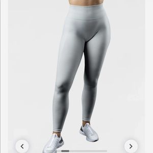 Alphalete Amplify Leggings